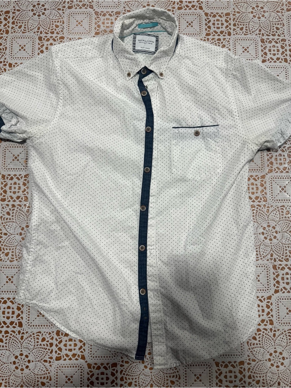 Denim & Flower Ricky Singh White Polka Dot Button Down Shirt Men’s Small